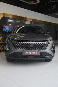 So sánh Omoda C5 SHS và Honda HRV Hev